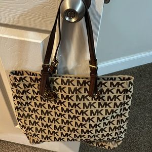 Micheal kors Tote